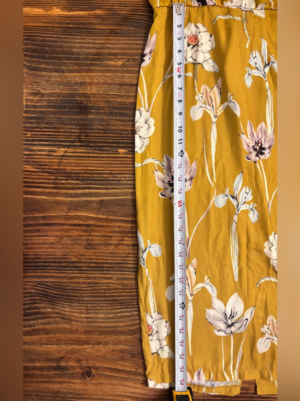 NWT ASOS Mustard Floral Sleeveless Midi Dress Size 4 Twist Back Cutout - Picture 9 of 12